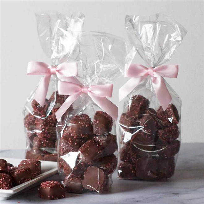 pink-sugar-milk-chocolate-covered-caramels-3-piece-1937535