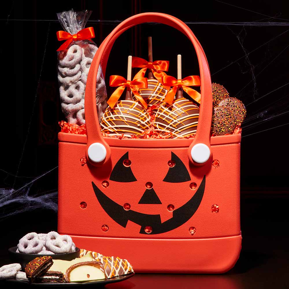 Jack-O-Lantern Caramel Apple Gift Basket