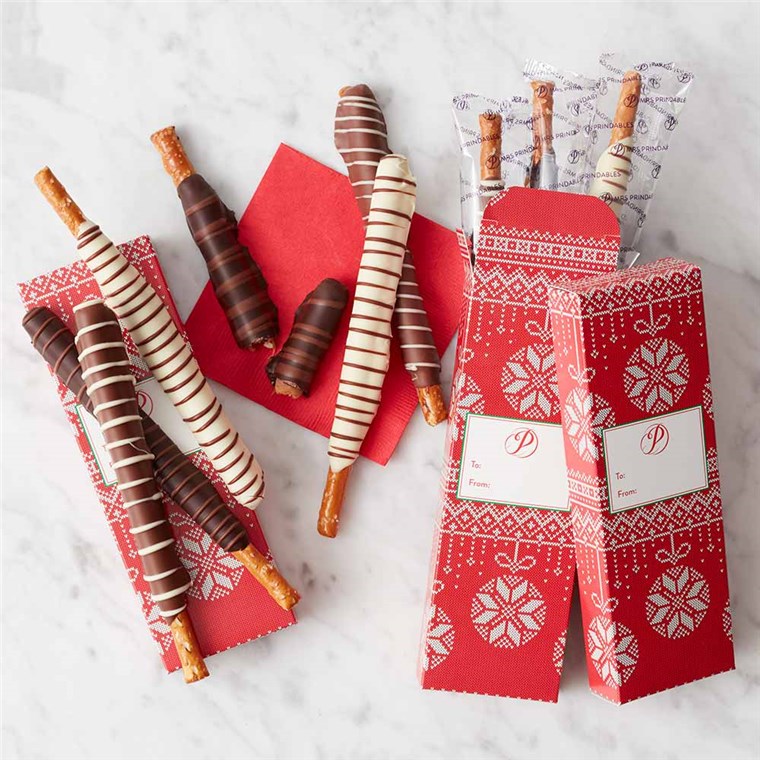 christmas-sweater-caramel-and-chocolate-dipped-pretzel-rods-set-of-3-1937524