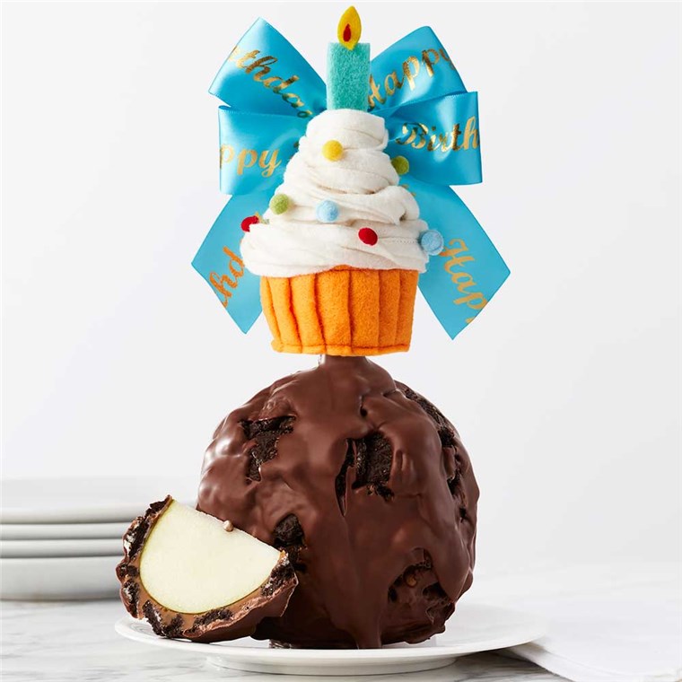 cookies-and-cream-happy-birthday-cupcake-caramel-apple-gift-199-MCCAC-20F08