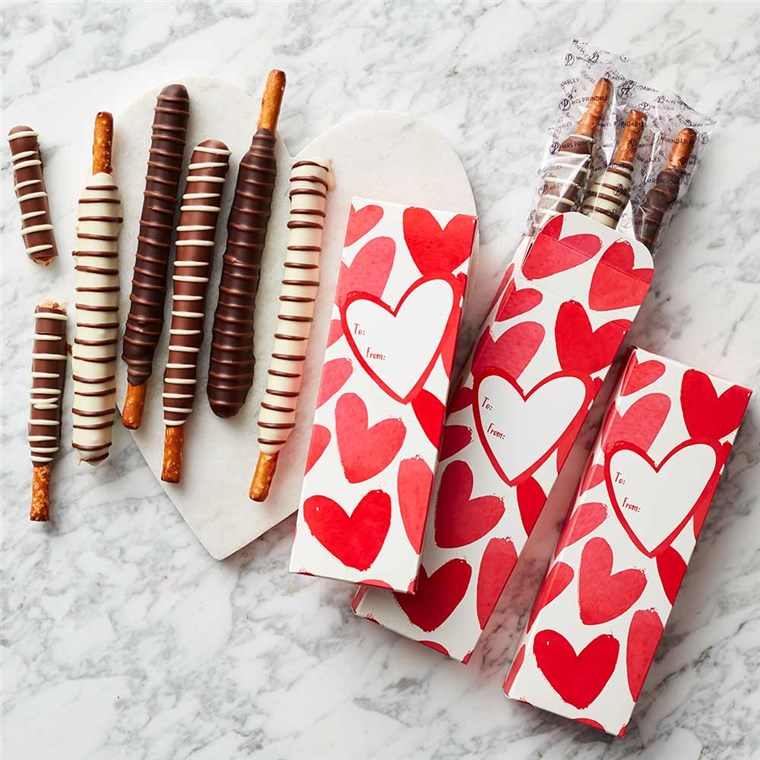lots-of-love-caramel-and-chocolate-dipped-pretzels-set-of-3-1937529