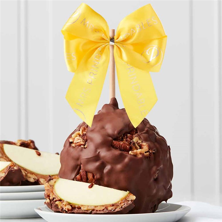 milk-chocolate-walnut-pecan-easter-ribbon-jumbo-caramel-apple-gift-199-MCWAL-09S07