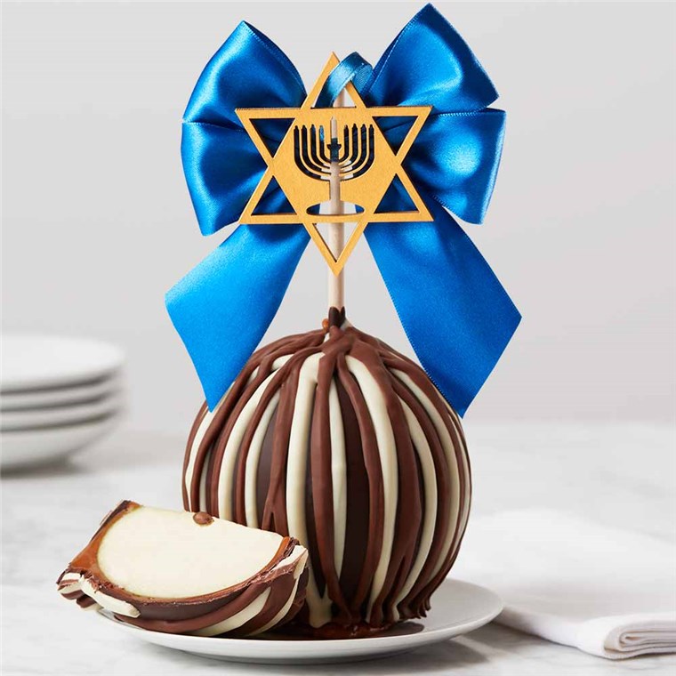 triple-chocolate-hanukkah-jumbo-caramel-apple-gift-199-TCHOC-23F02