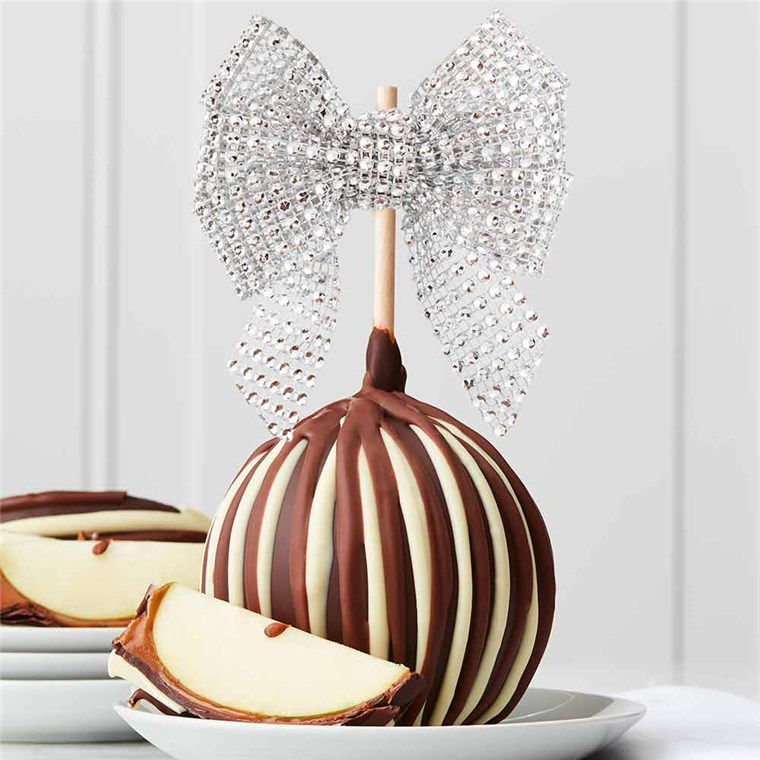 triple-chocolate-silver-celebration-bow-jumbo-caramel-apple