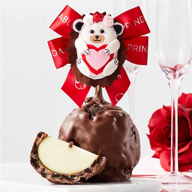 cookies-and-cream-huggable-hedgehog-jumbo-caramel-apple-gift-199-MCCAC-24S01