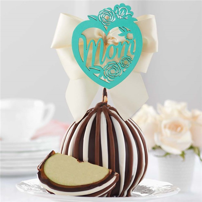 triple-chocolate-mom-heart-jumbo-caramel-apple-gift-199-TCHOC-21S02
