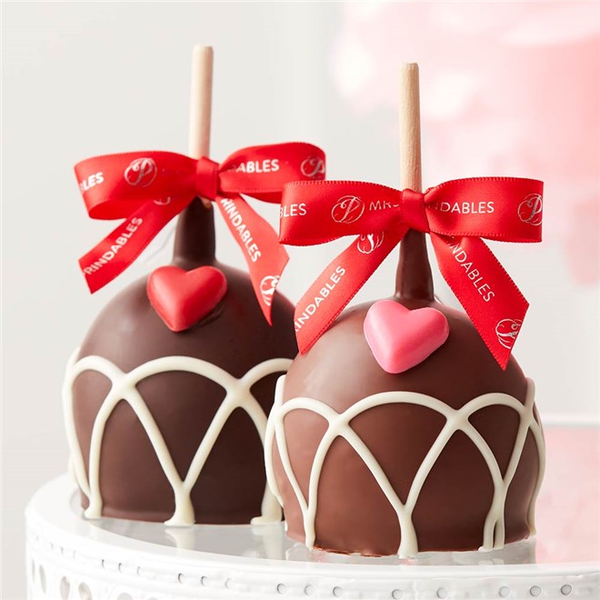 valentines-hearts-caramel-apple-2-pack-xxxxxxx