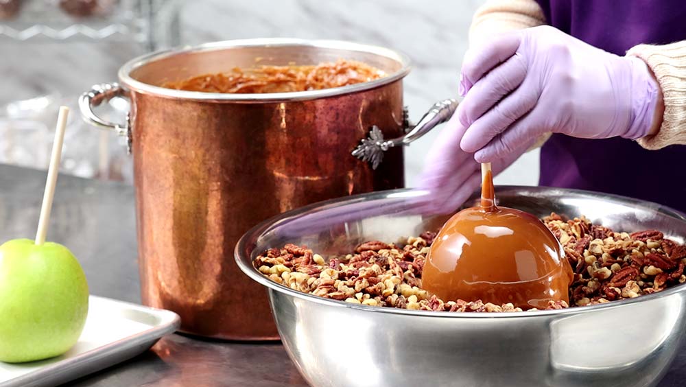 Buy Caramel Apples Online | Gourmet Treats Delivered | Mrs